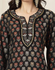 Floral Printed Poly Viscose Kurta Set with Zari Embroidery & Dupatta