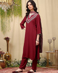 Thread Embroidered Rayon Kurta Set with Lace Sleeves & Printed Dupatta