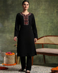 Wool Blend Kurta Set with Round Neck & Ethnic Embroidery