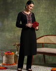 Wool Blend Kurta Set with Round Neck & Ethnic Embroidery