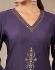 Zari-Trimmed V-Neck Kurta Set with Chanderi Tassel Dupatta