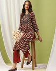Ethnic Motif Printed Straight Kurta Set with Thread Embroidery