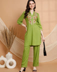 Solid Rayon Slub Kurta Set with Kashmiri Embroidery