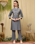 Lukhnavi Embroidered Kurta Set with Mandarin Collar & Pockets