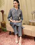 Lukhnavi Embroidered Kurta Set with Mandarin Collar & Pockets