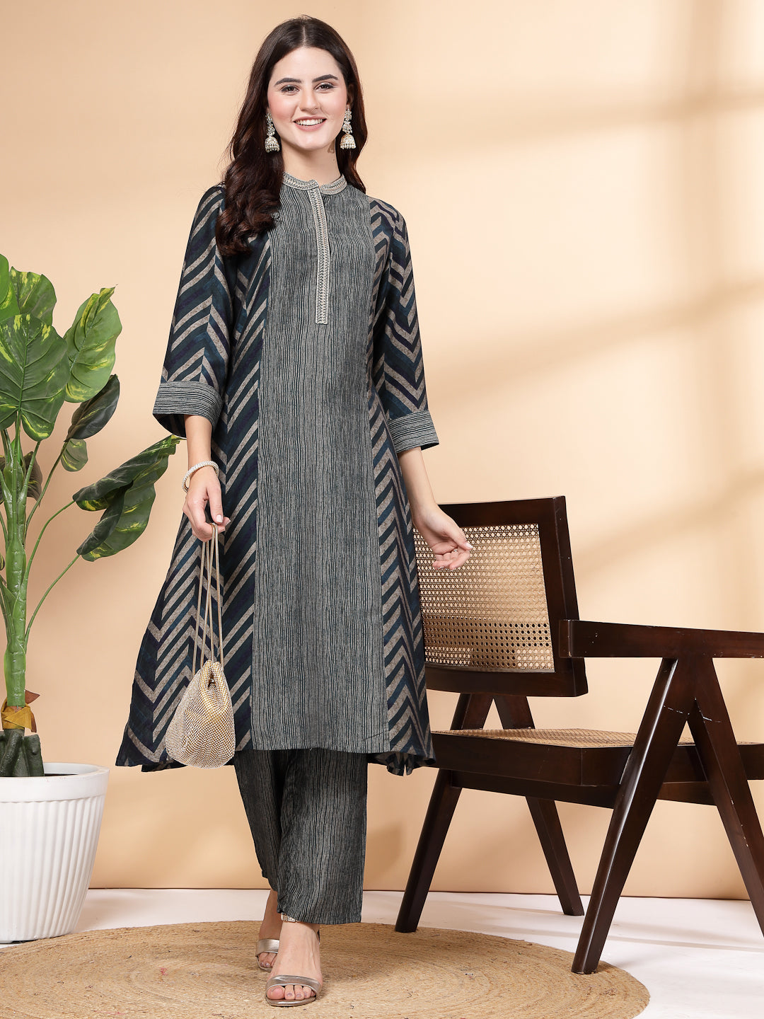 Women Viscose Mix N Match Print Kurta With Plazzos