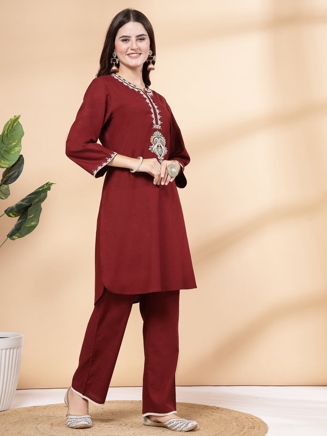 Women Floral Embroidered Kurta And Palazzo Set