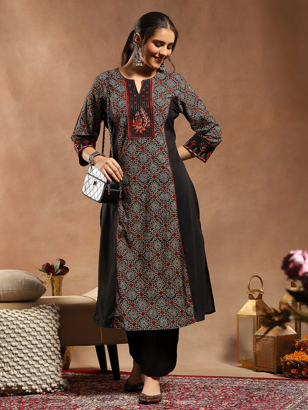 Pure Cotton Floral Kurta Set with Ari Embroidery