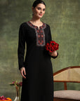 Wool Blend Kurta Set with Round Neck & Ethnic Embroidery