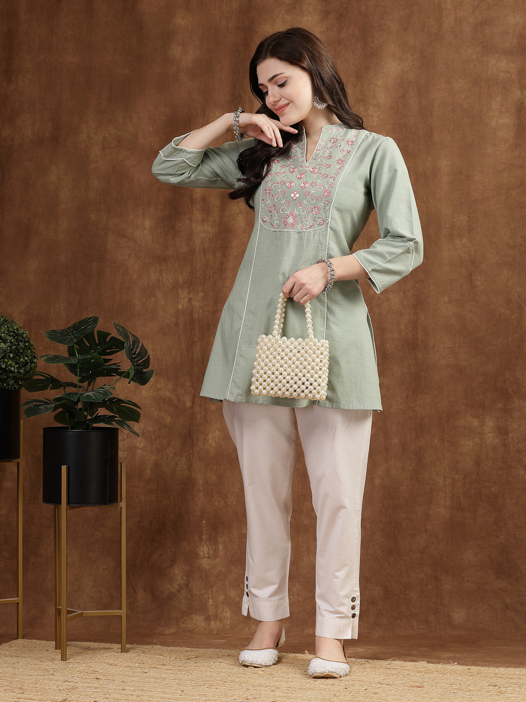 Floral Yoke Design Sequinned Linen Sequinned Kurti