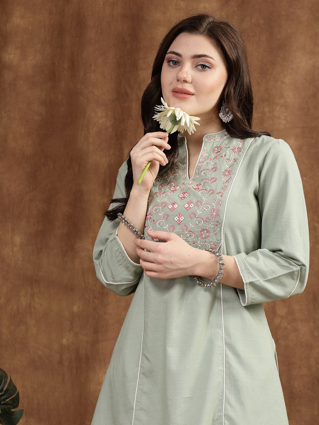 Floral Yoke Design Sequinned Linen Sequinned Kurti