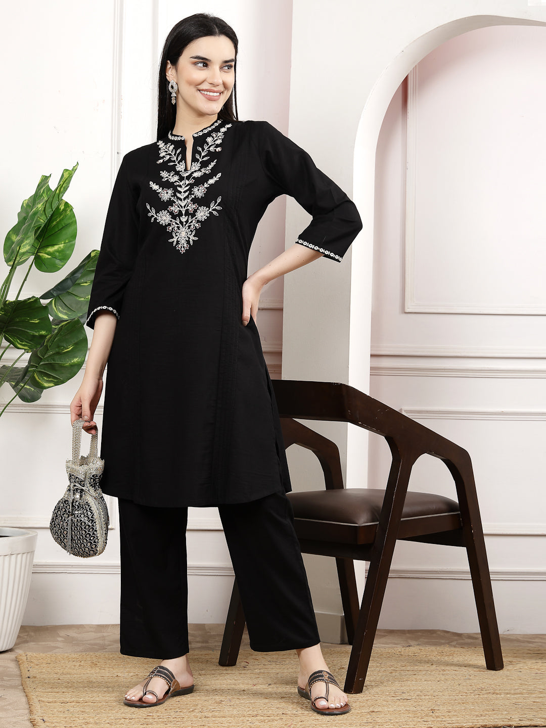 Women Solid Embroidered Tunic And Palazzo Co-Ord Set