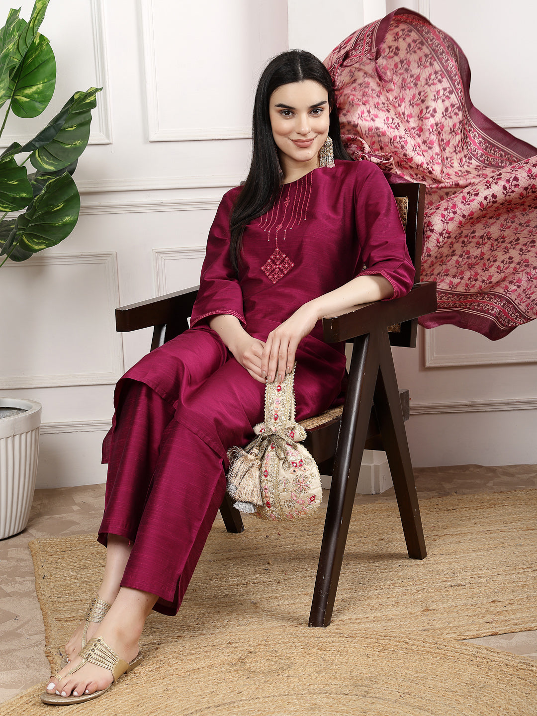 Women&#39;S Solid Silk Kurta And Palazzo Set With Dupatta