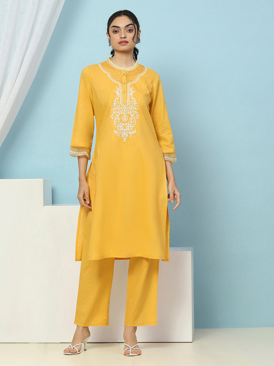 Solid Straight Cotton Kurta Set with Thread Embroidery &amp; Embroidered Cuff