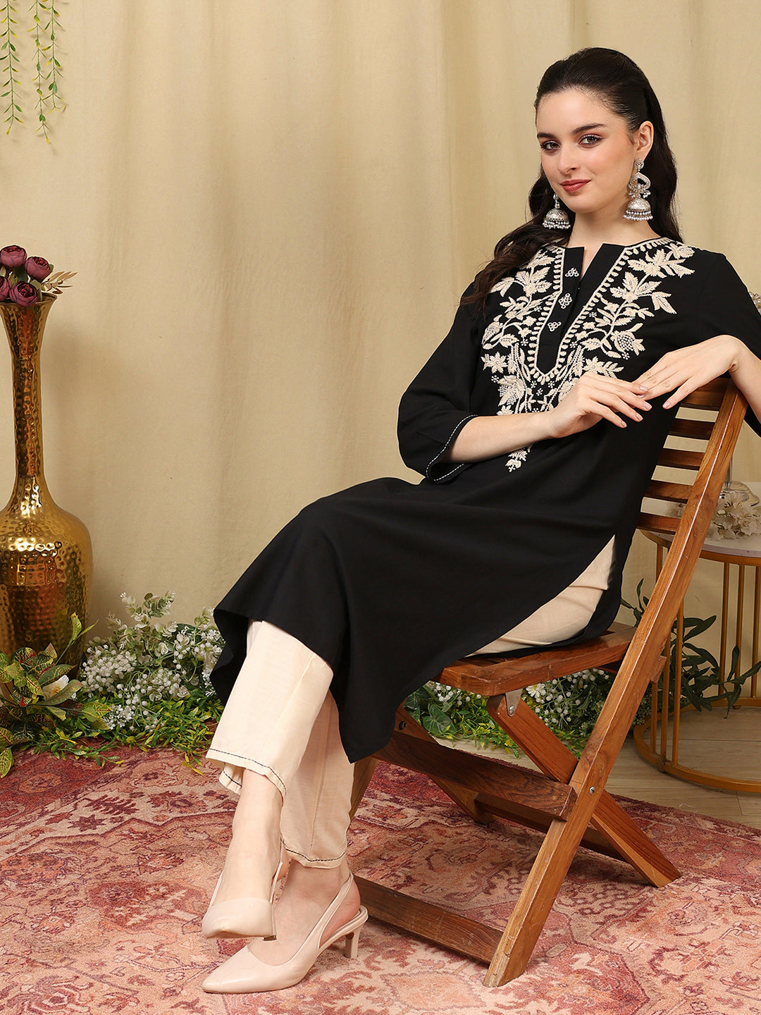 Pure Cotton Kurta Set with Lakhnavi Embroidery &amp; Pockets