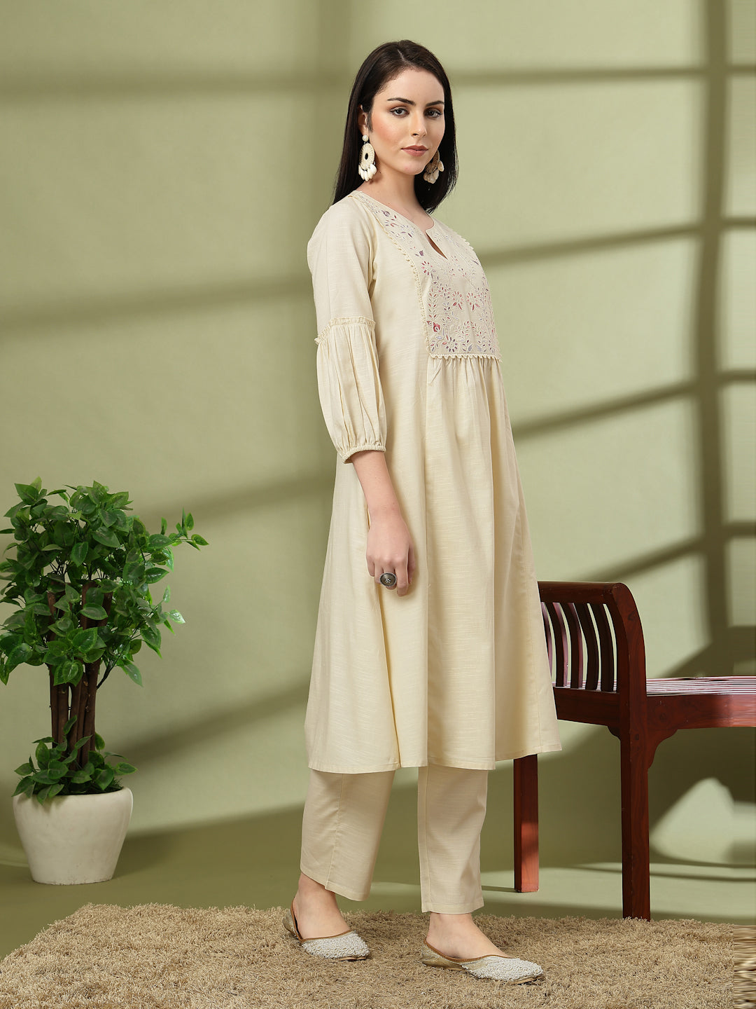 Floral Embroidered Cotton Linen Kurta Set with Pocketed Palazzo