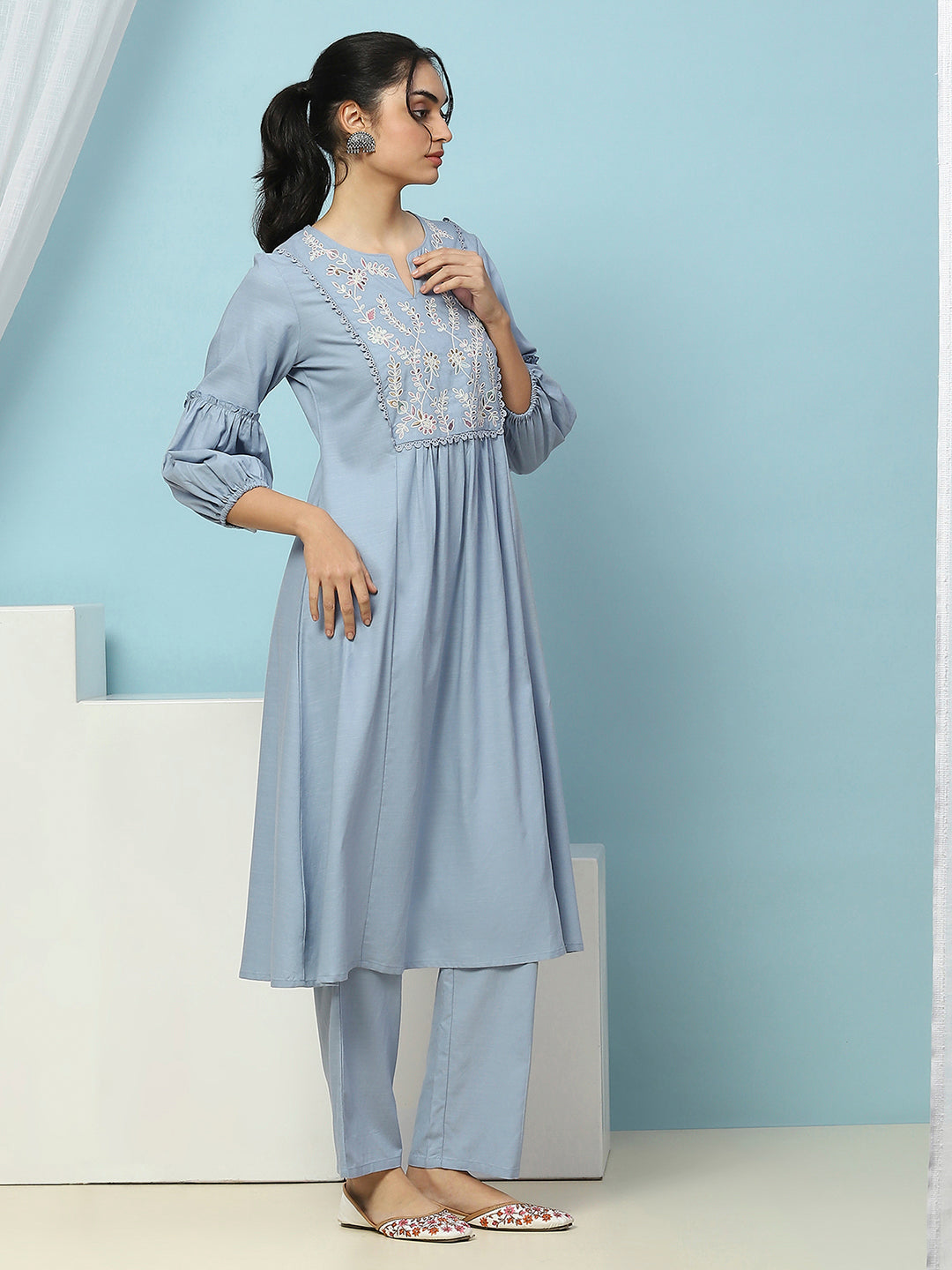 Floral Embroidered Cotton Linen Kurta Set with Pocketed Palazzo