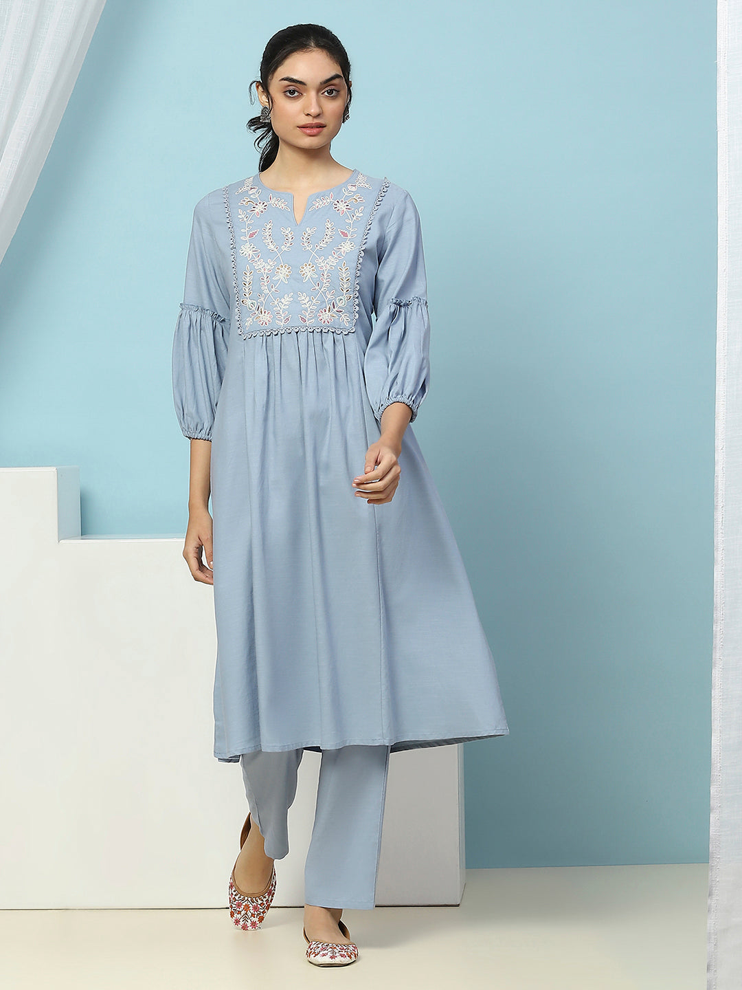 Floral Embroidered Cotton Linen Kurta Set with Pocketed Palazzo