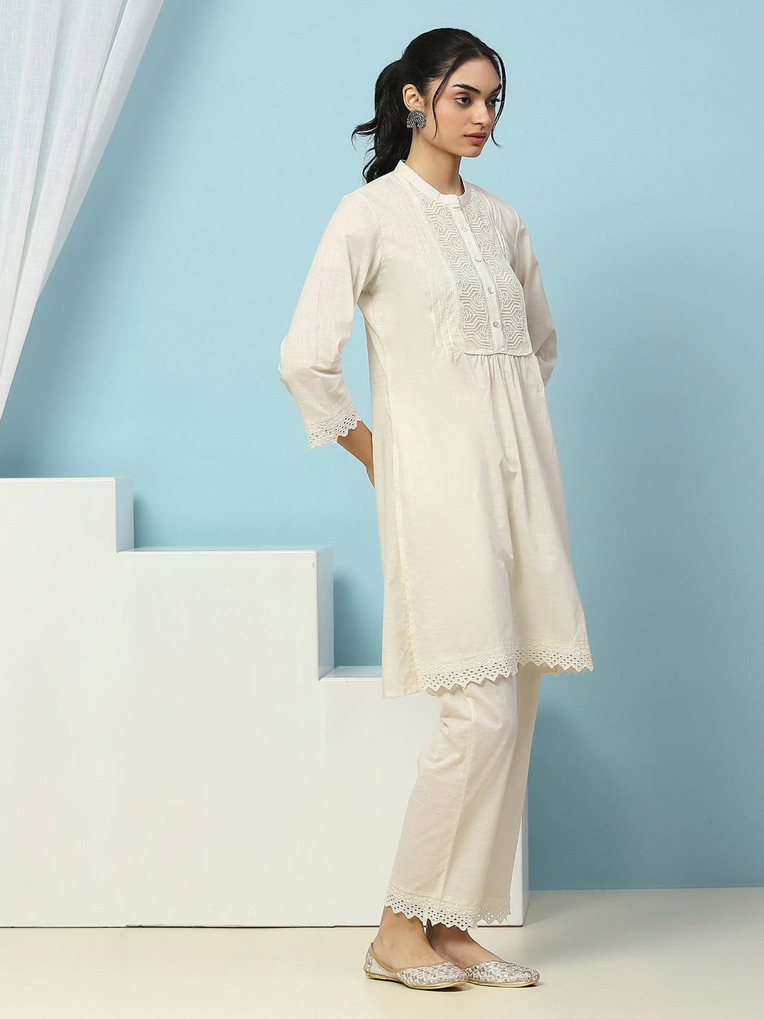 Solid Straight Cotton Kurta Set with Thread Embroidery &amp; Schiffli Lace