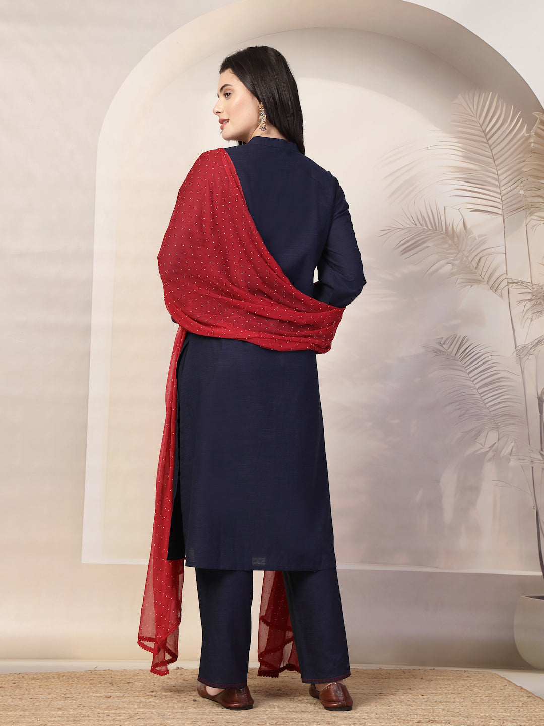 Solid Straight Cotton Linen Kurta Set with Ari Embroidery